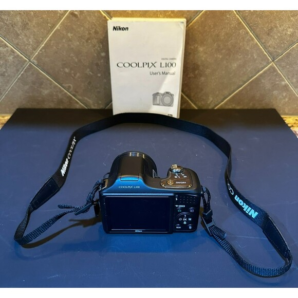 Nikon Coolpix L100 Digital Camera Body and Lens Only (Tested) - Picture 2 of 4